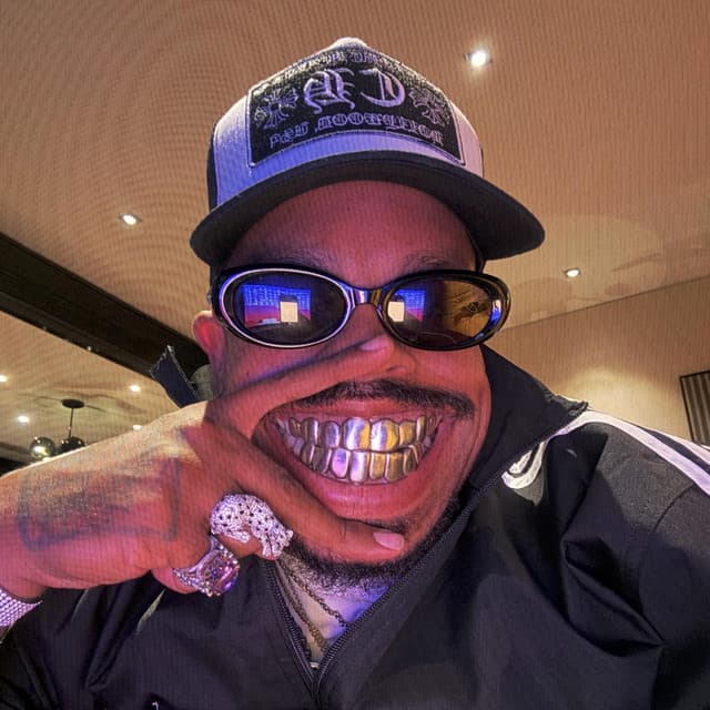 THROW YOUR DIAMOND$