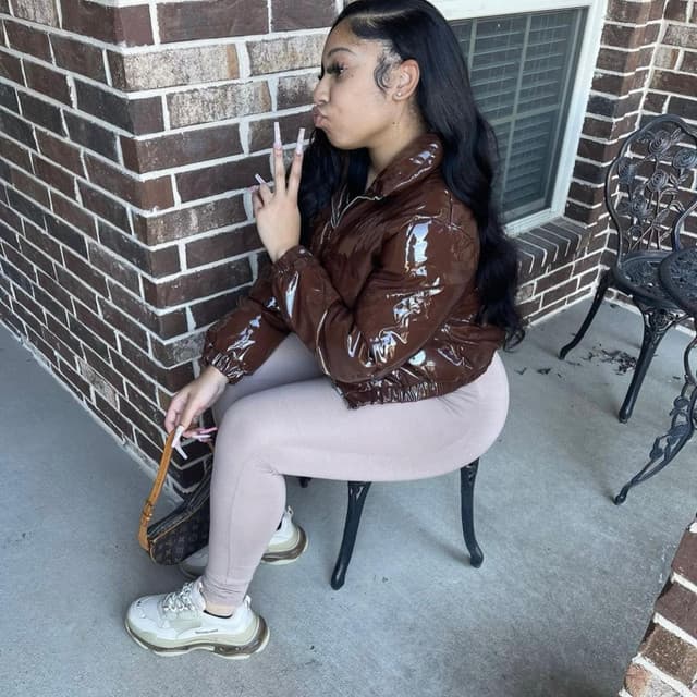 Damn Mia