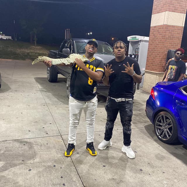 Glee On that Bitch